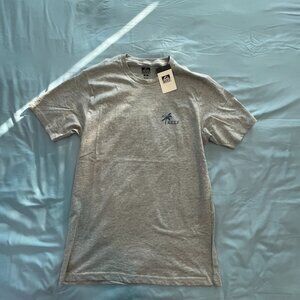 New with tags reef men’s T-shirt Medium but fits like a Small
